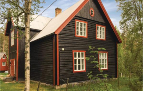 Cozy Home In Engerdal With House A Mountain View